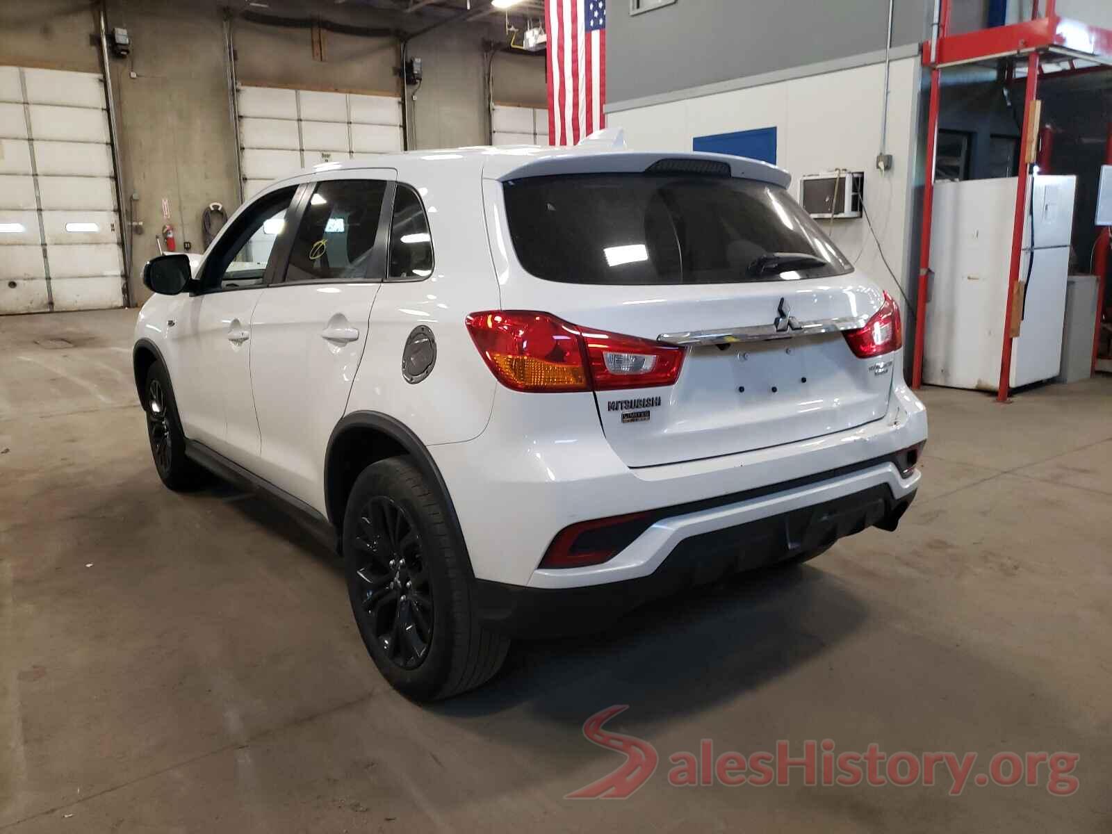 JA4AR3AU3JU015979 2018 MITSUBISHI OUTLANDER