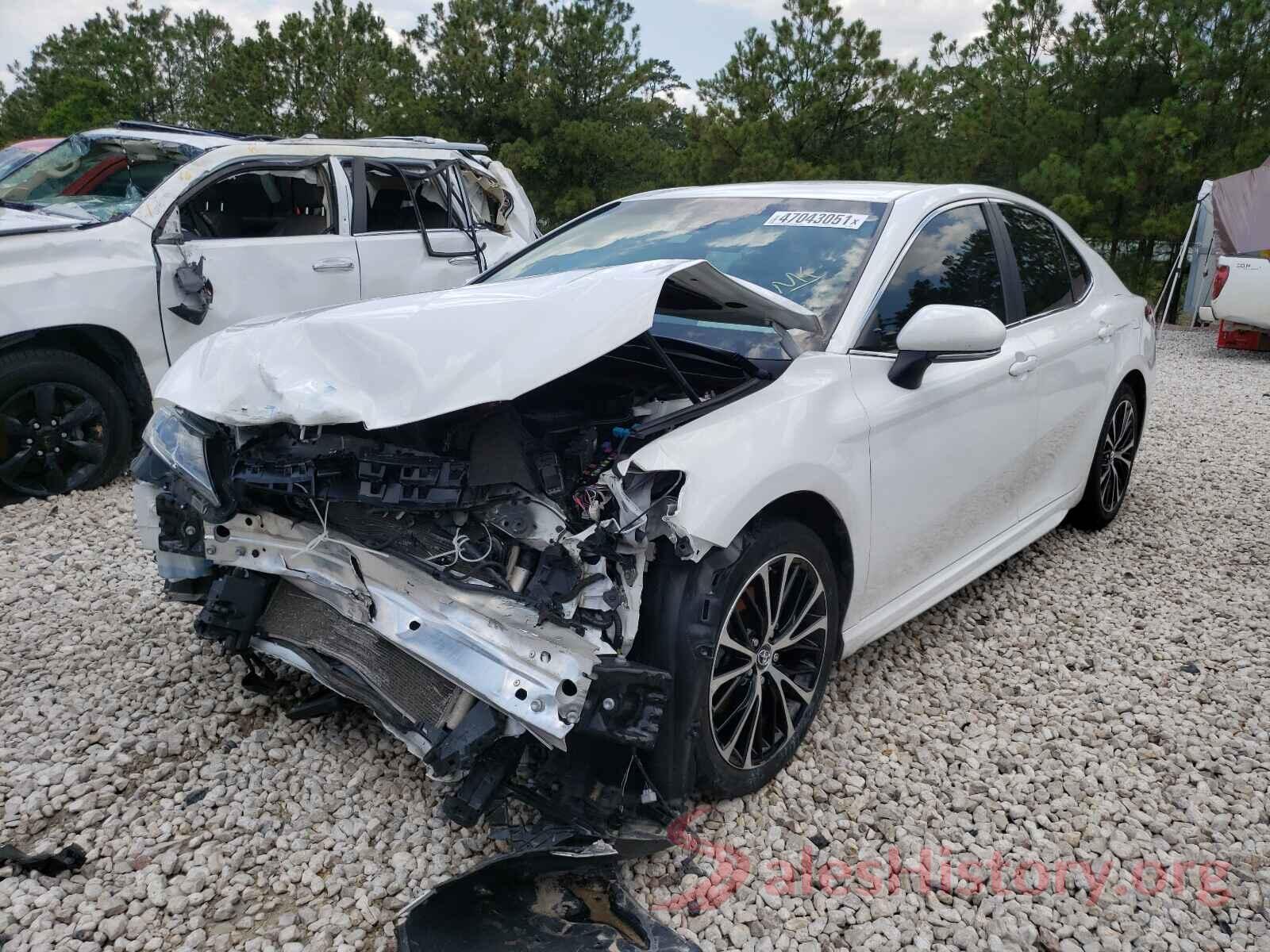 4T1B11HK7JU134883 2018 TOYOTA CAMRY