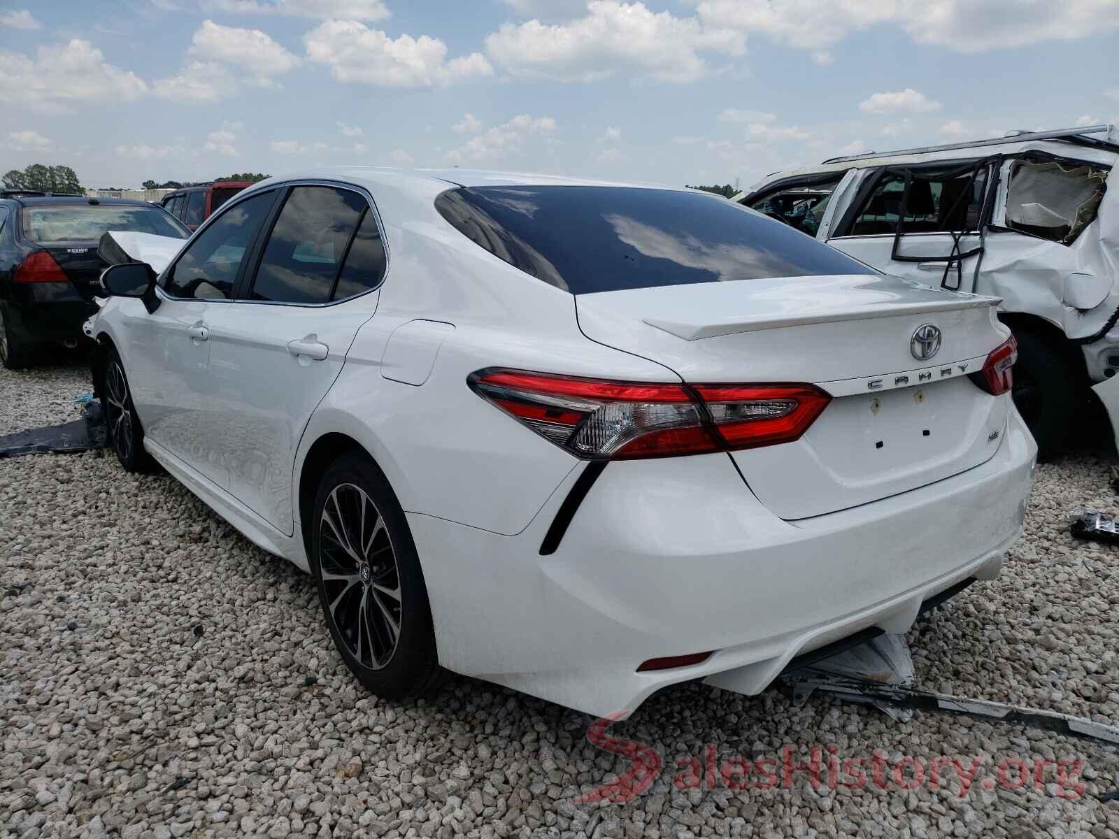 4T1B11HK7JU134883 2018 TOYOTA CAMRY