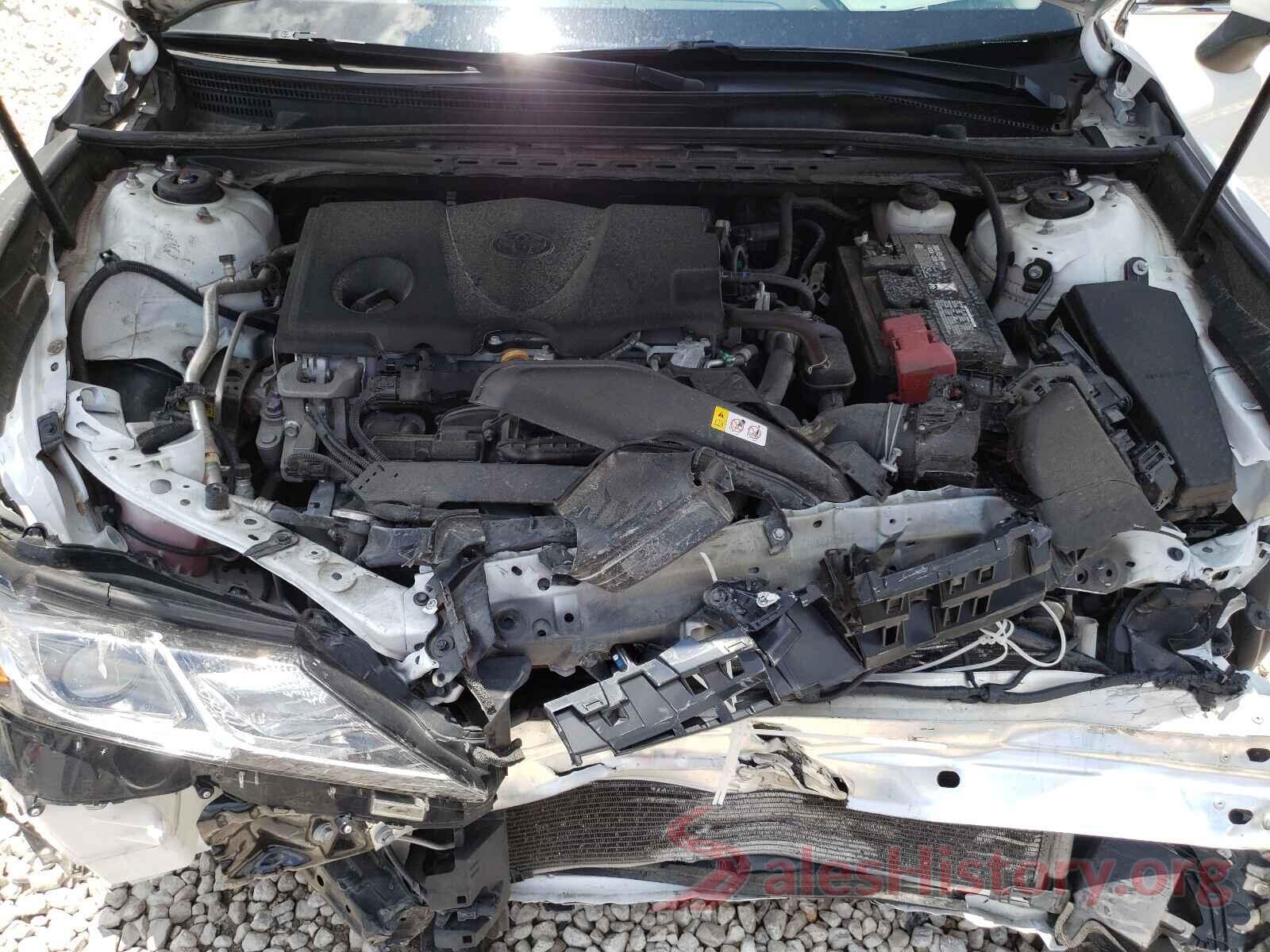 4T1B11HK7JU134883 2018 TOYOTA CAMRY