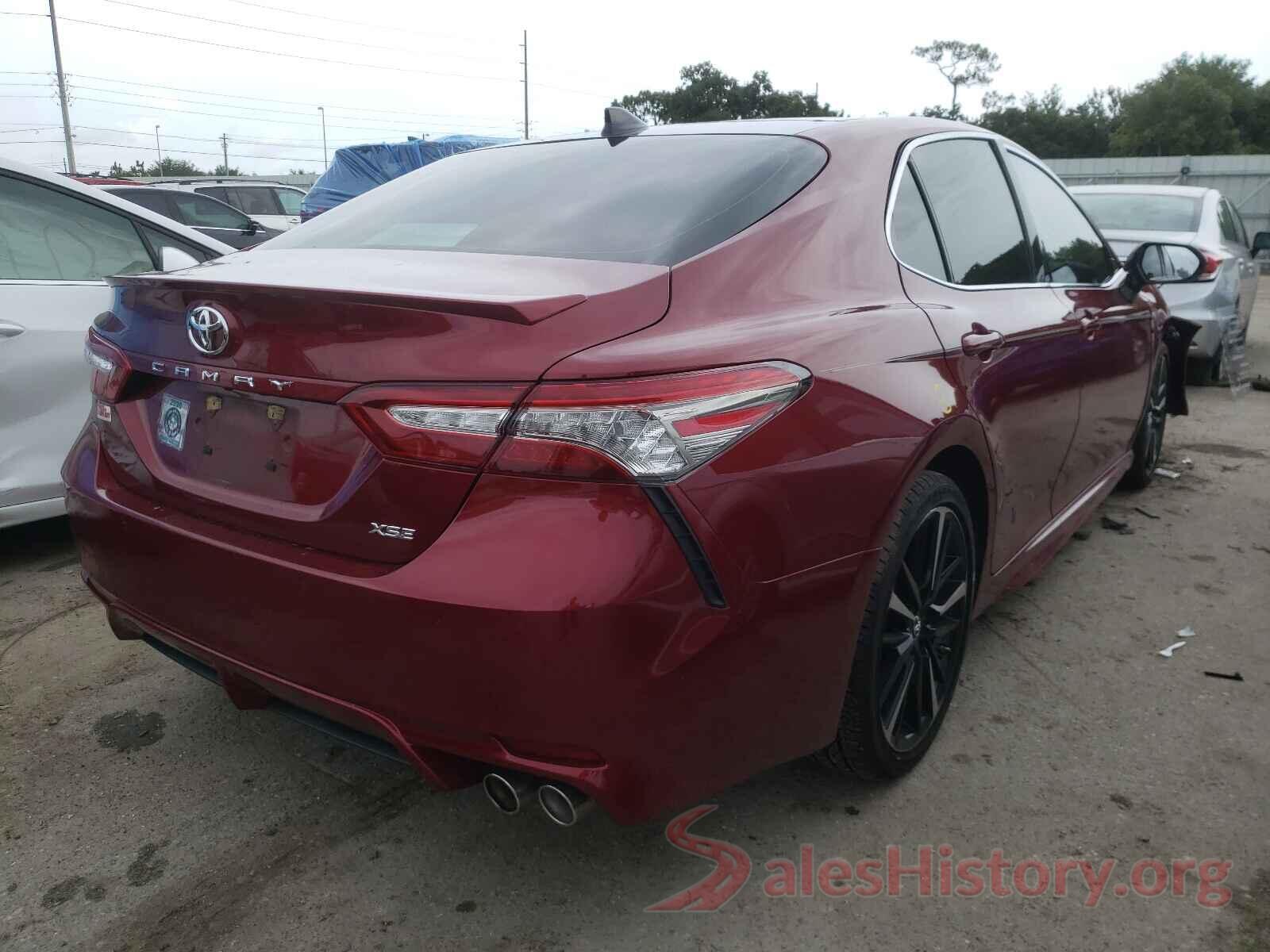 4T1B61HK3JU589165 2018 TOYOTA CAMRY