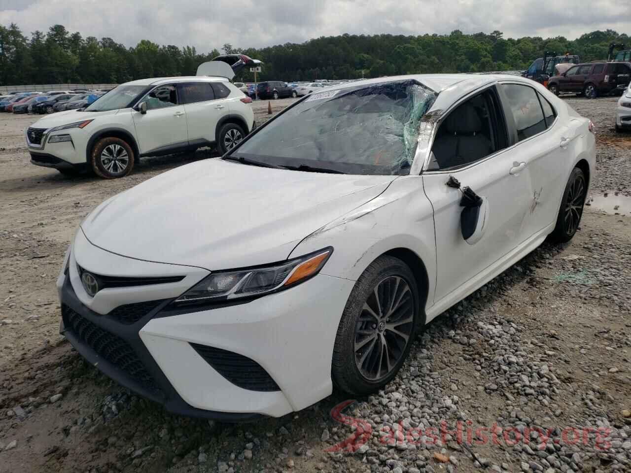 4T1B11HKXJU089860 2018 TOYOTA CAMRY