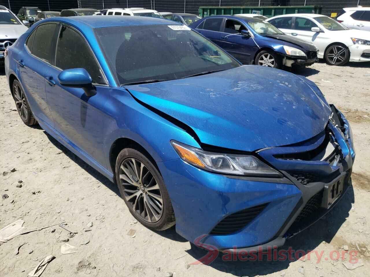 4T1B11HK1JU033144 2018 TOYOTA CAMRY