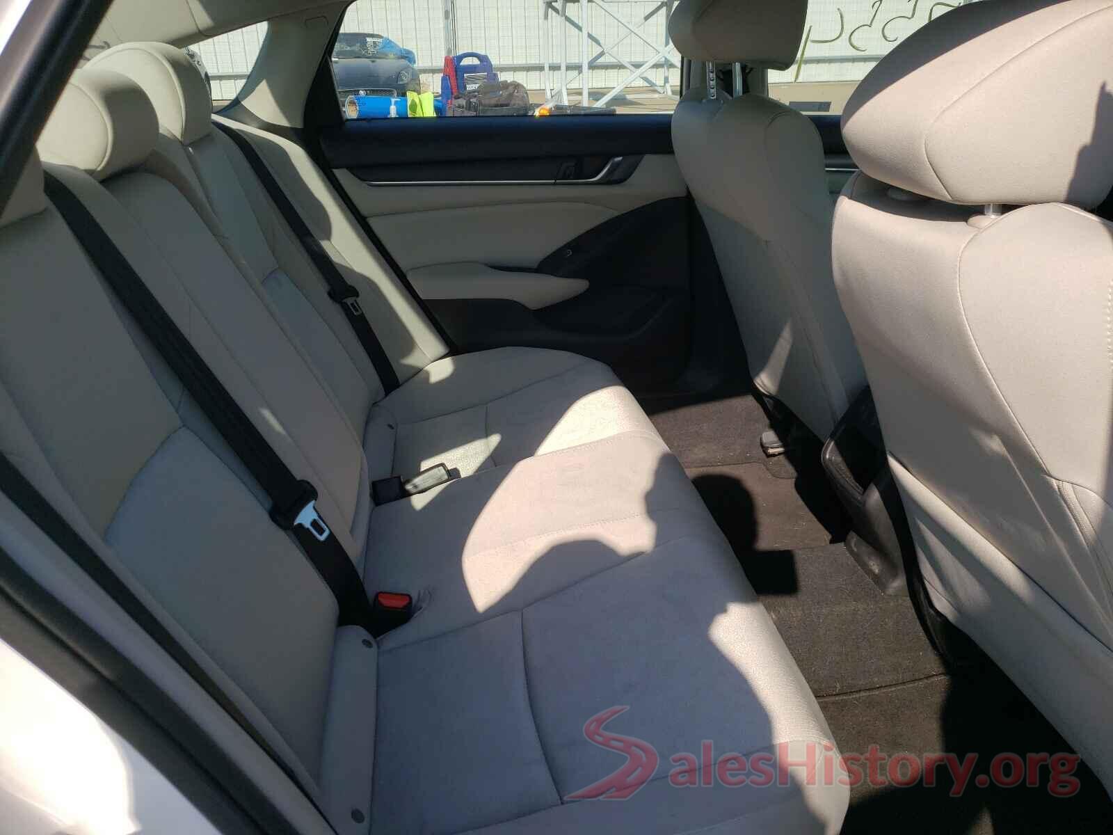 1HGCV1F10JA205397 2018 HONDA ACCORD