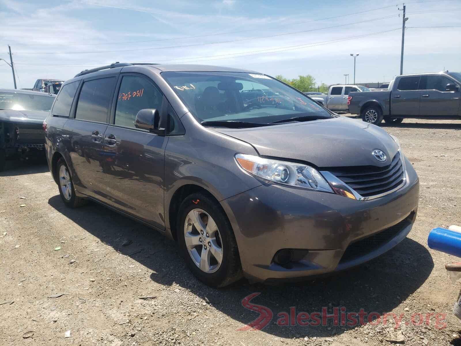 5TDKK3DC9GS761805 2016 TOYOTA SIENNA