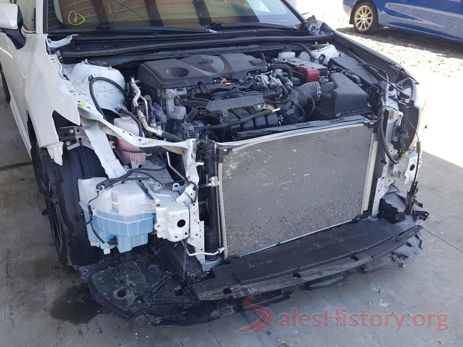 4T1B61HK1JU083429 2018 TOYOTA CAMRY