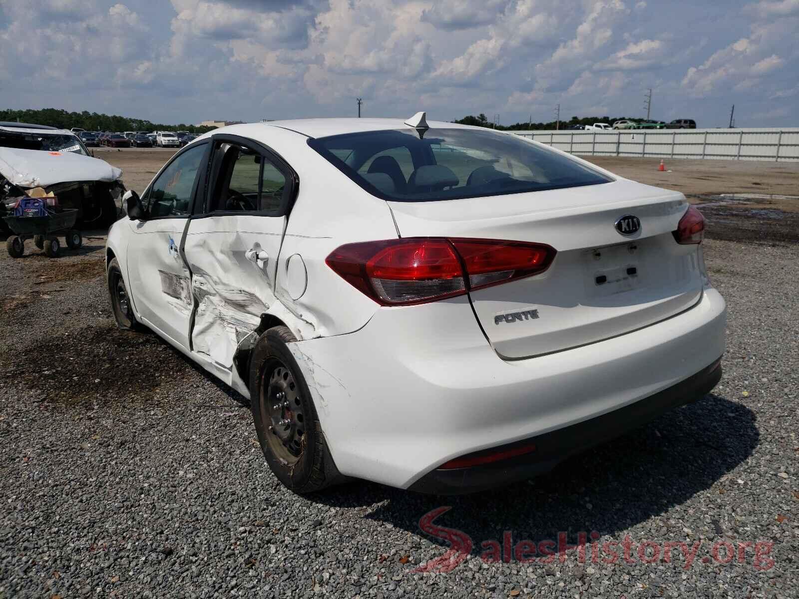 3KPFK4A76JE235843 2018 KIA FORTE