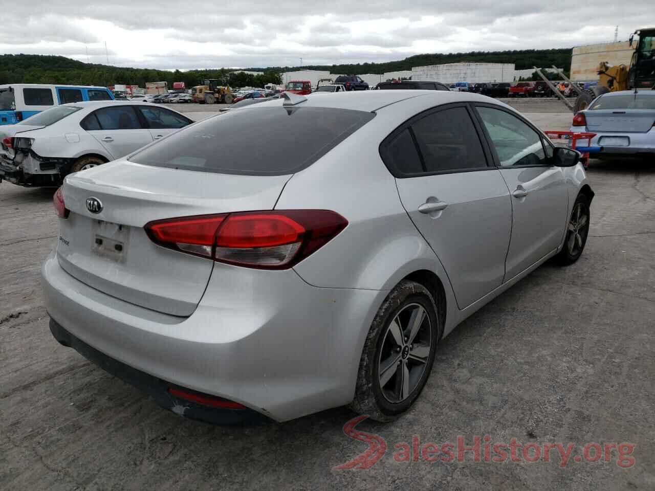 3KPFL4A7XJE171688 2018 KIA FORTE