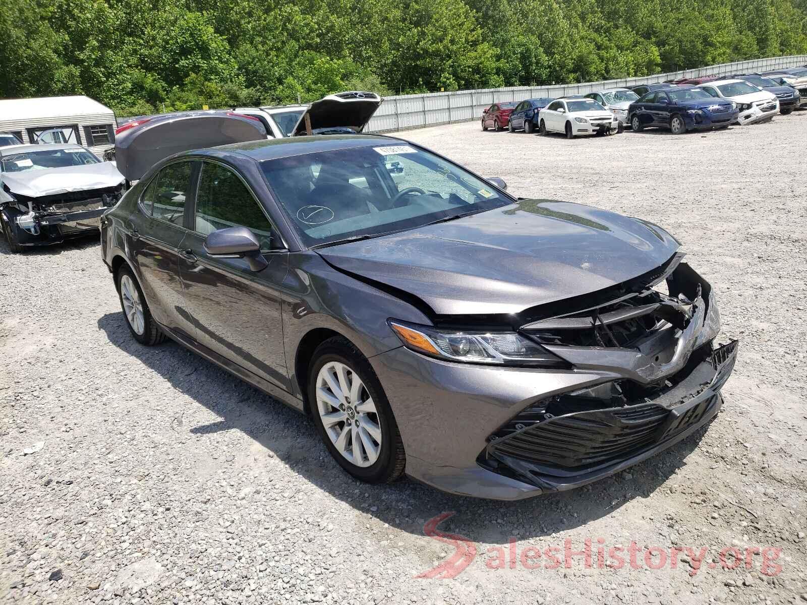 4T1B11HK7JU111684 2018 TOYOTA CAMRY