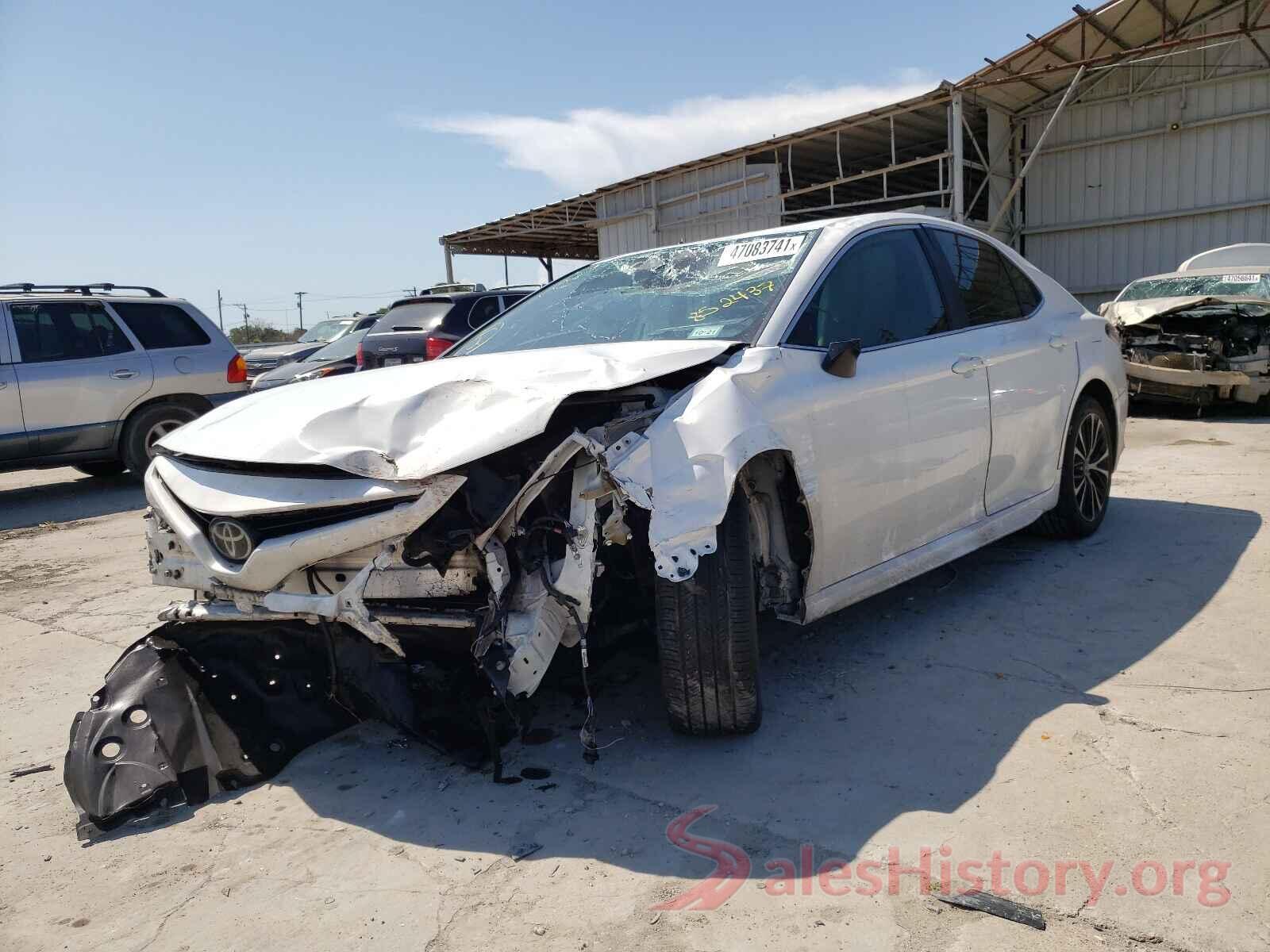 4T1B11HK0KU852437 2019 TOYOTA CAMRY