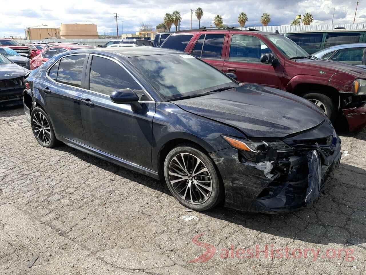 JTNB11HK2J3049150 2018 TOYOTA CAMRY