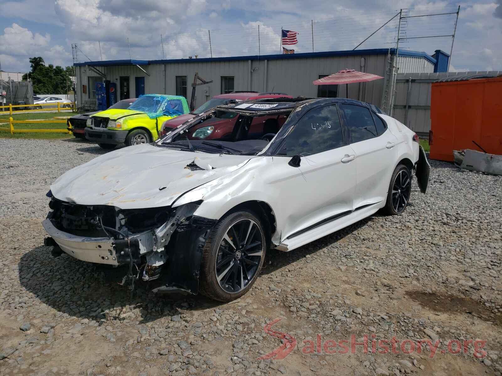 4T1B61HK3JU100120 2018 TOYOTA CAMRY