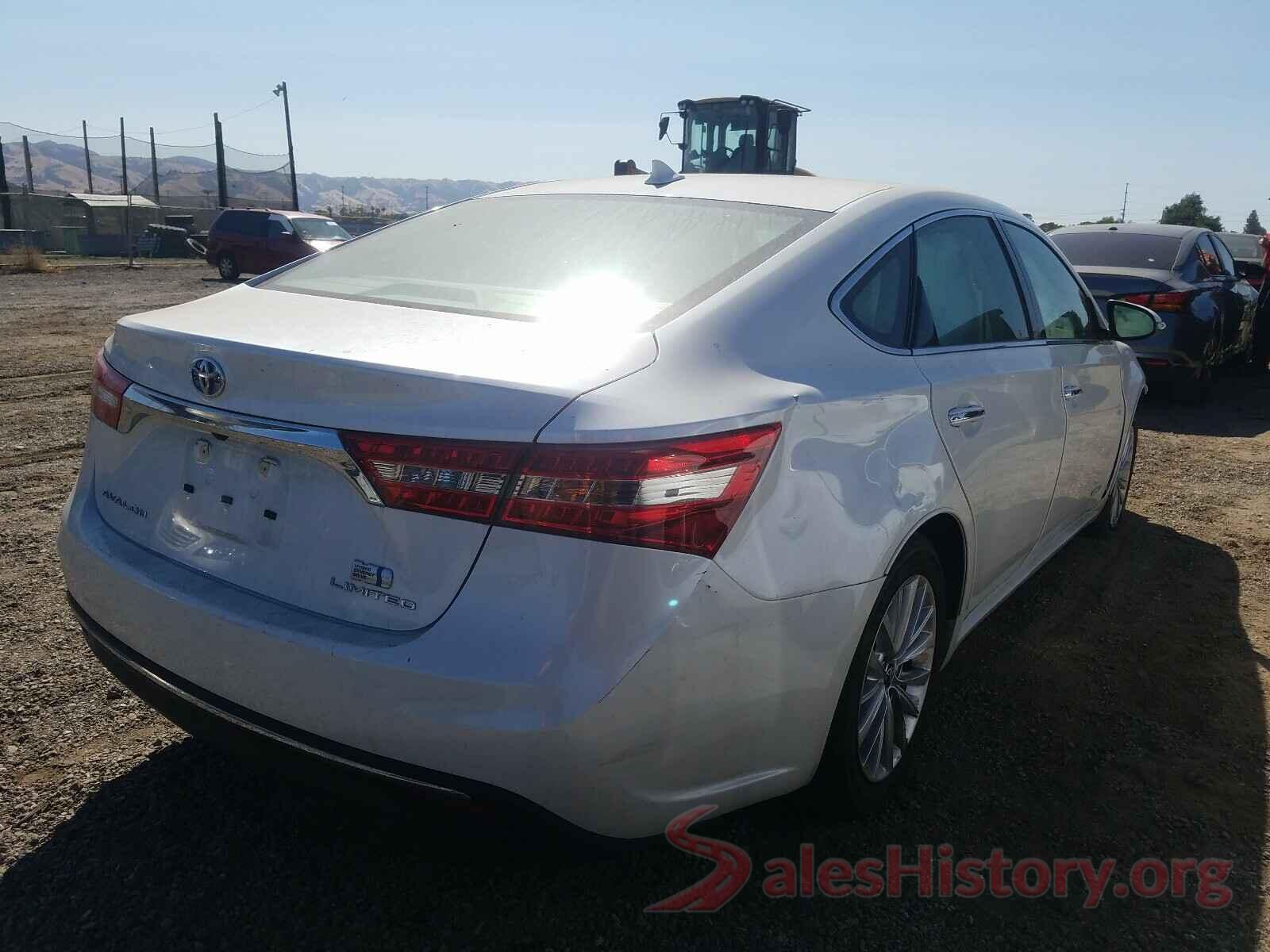 4T1BD1EB9JU063844 2018 TOYOTA AVALON