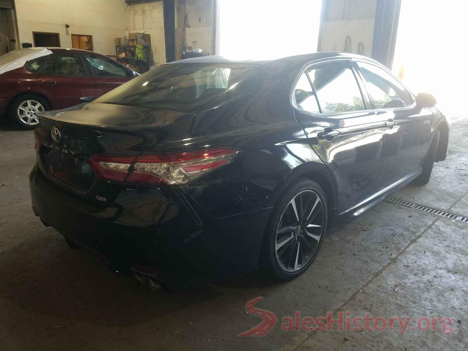 4T1B61HK6JU128686 2018 TOYOTA CAMRY