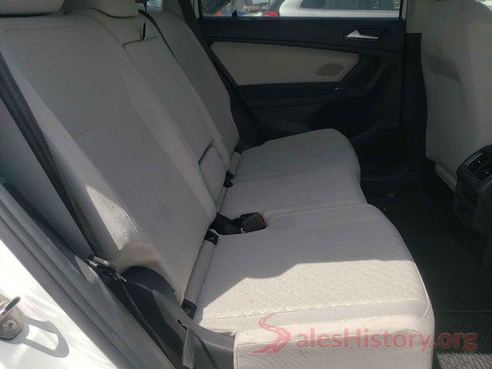 3VV0B7AX1JM121697 2018 VOLKSWAGEN TIGUAN