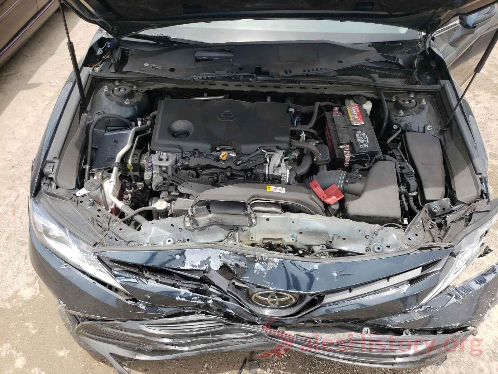 4T1B11HK6JU555932 2018 TOYOTA CAMRY