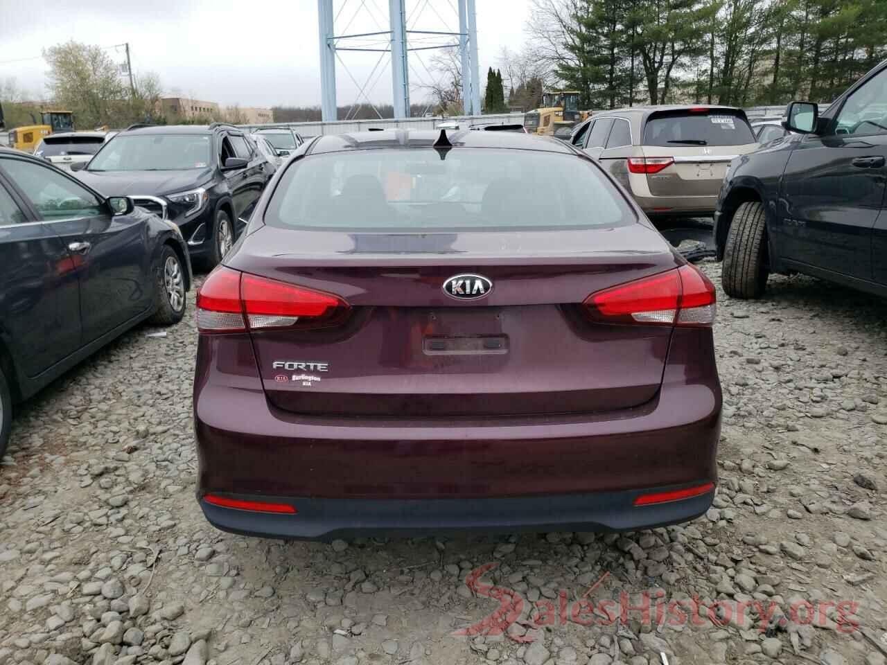 3KPFK4A7XHE158002 2017 KIA FORTE