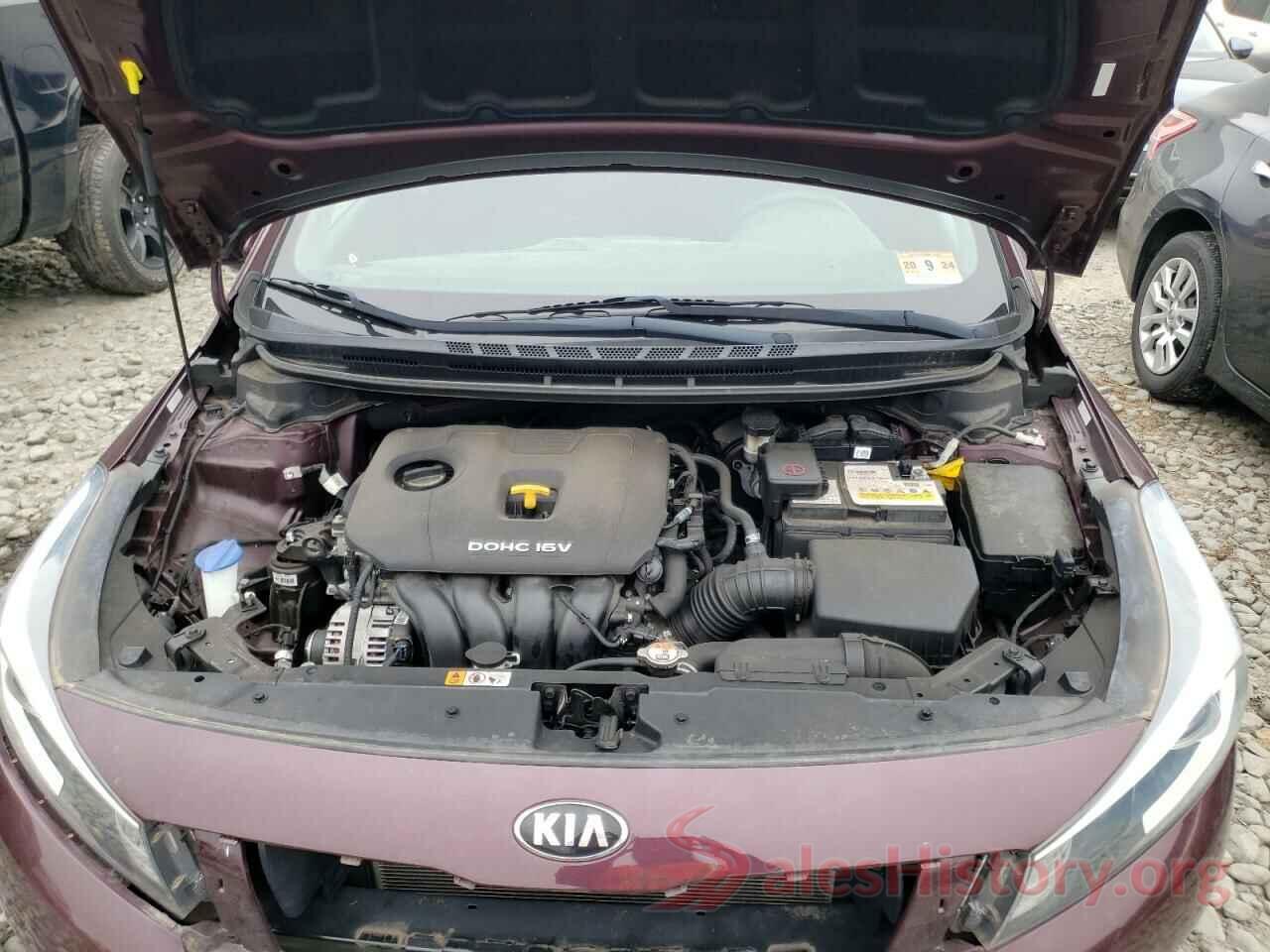 3KPFK4A7XHE158002 2017 KIA FORTE