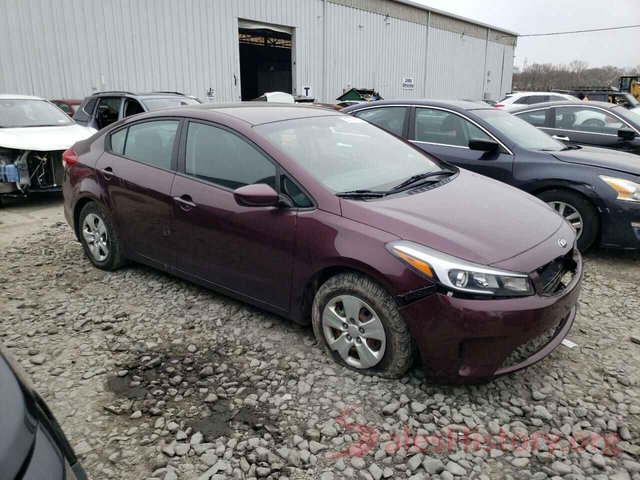 3KPFK4A7XHE158002 2017 KIA FORTE