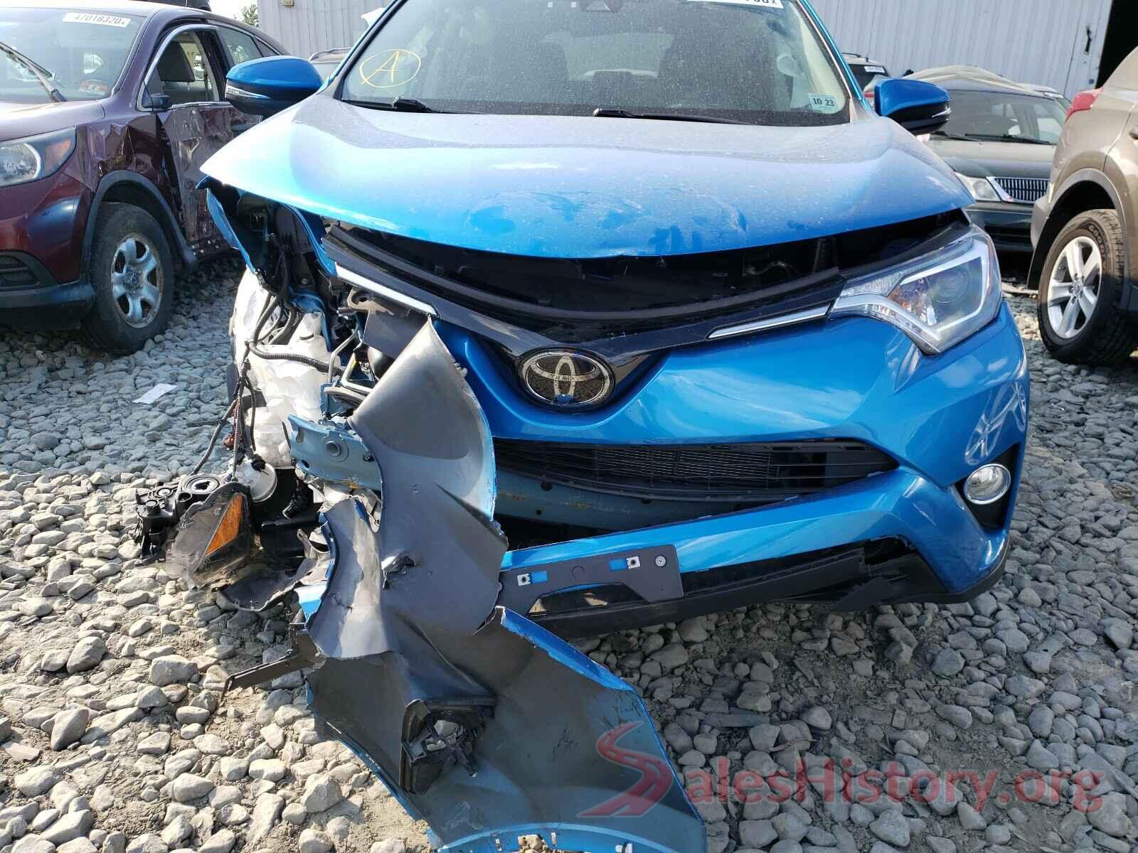 2T3RFREV3JW790454 2018 TOYOTA RAV4