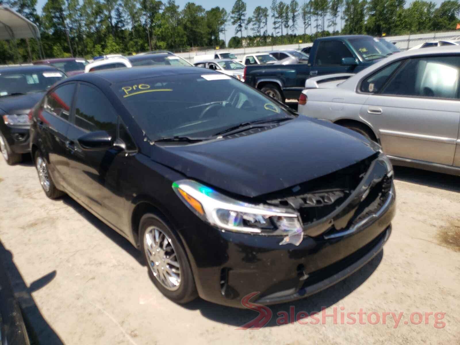 3KPFK4A78HE012438 2017 KIA FORTE