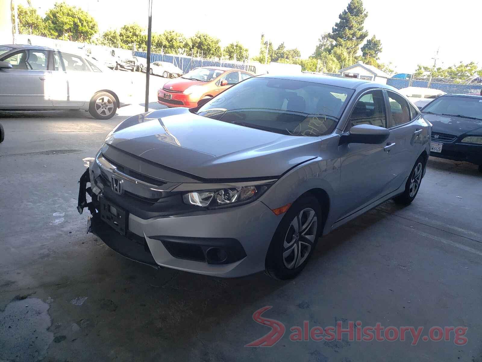 2HGFC2F60JH517063 2018 HONDA CIVIC