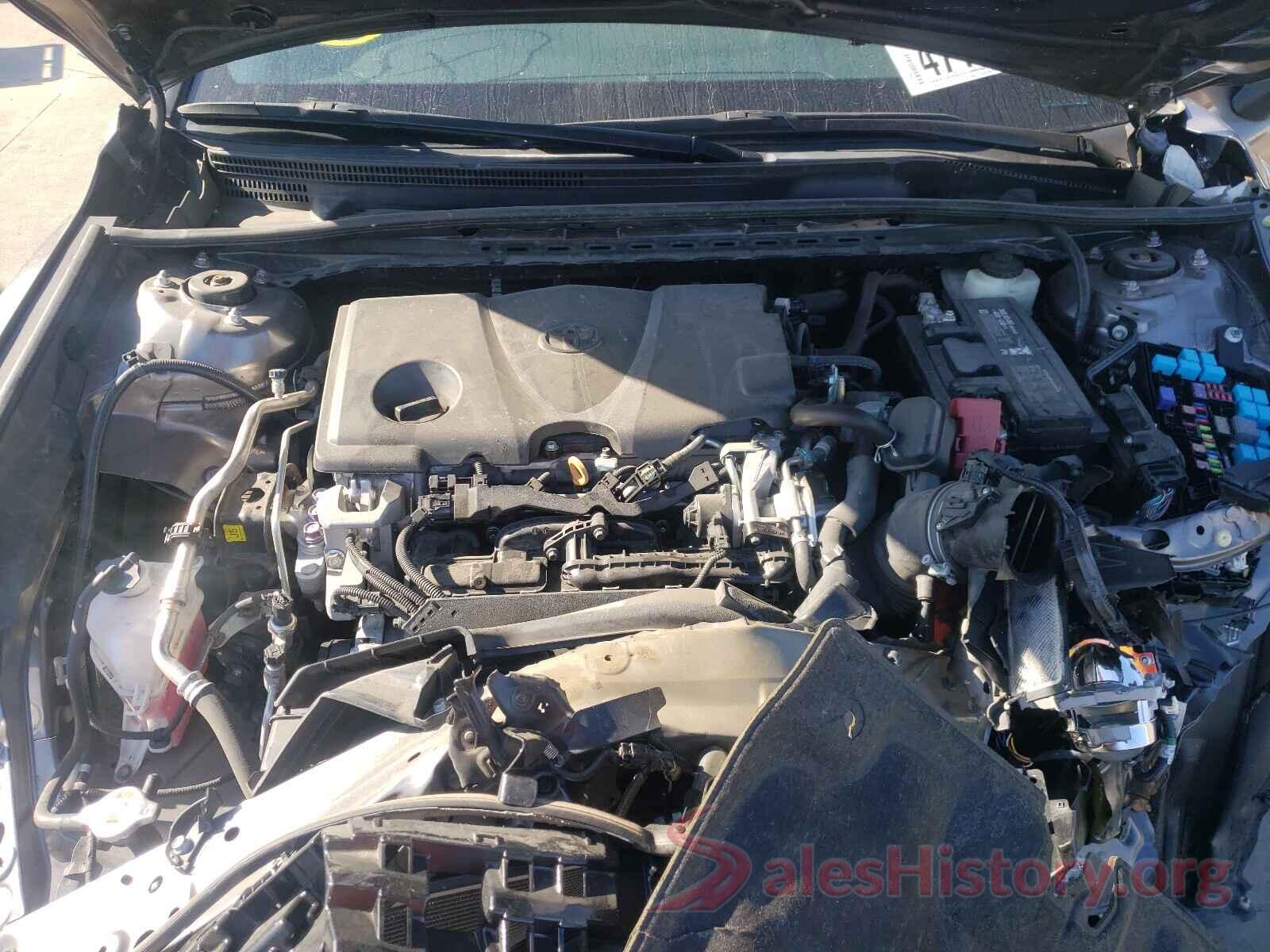 4T1B61HK4JU058203 2018 TOYOTA CAMRY