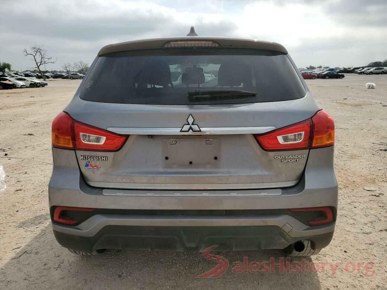 JA4AP3AU9JZ004557 2018 MITSUBISHI OUTLANDER