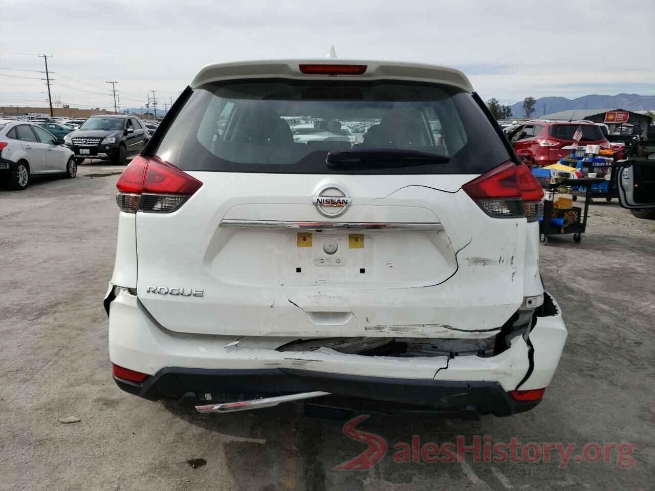 KNMAT2MT8HP513611 2017 NISSAN ROGUE