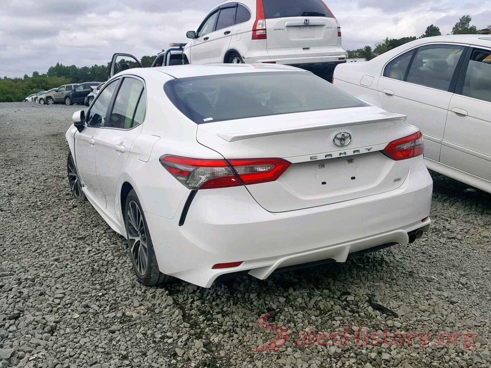 JTNB11HK9J3038615 2018 TOYOTA CAMRY