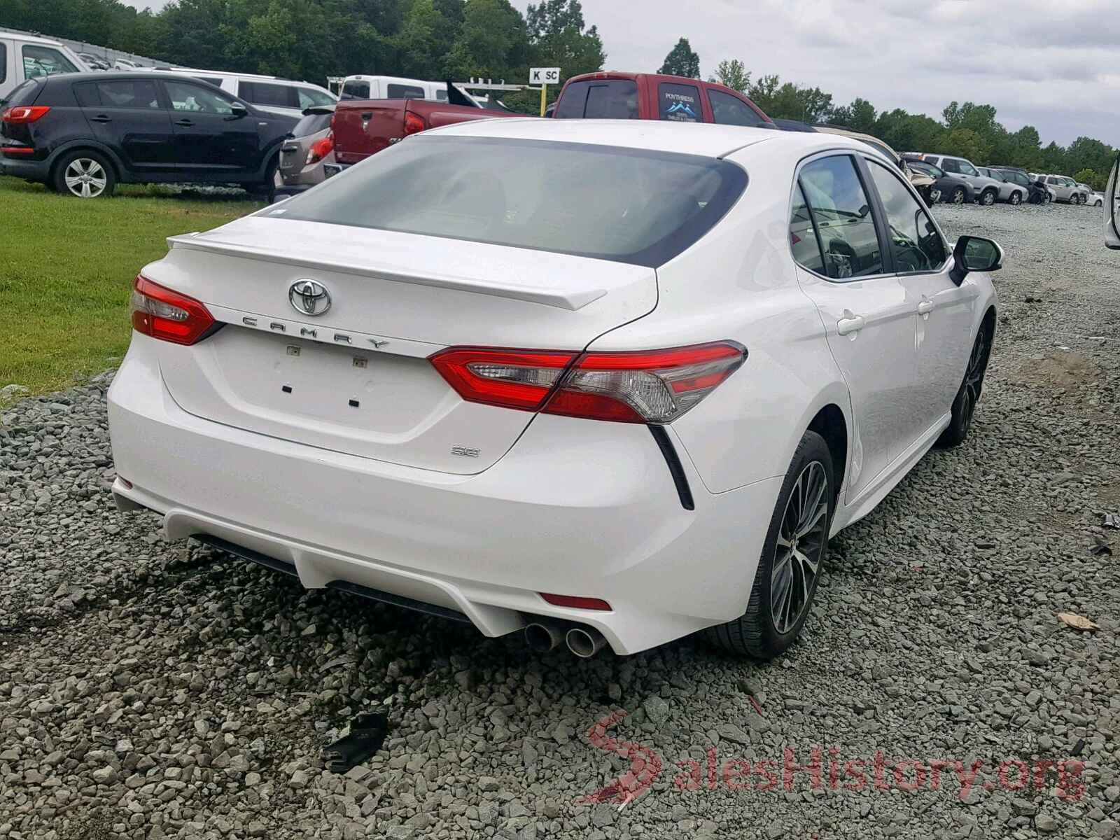 JTNB11HK9J3038615 2018 TOYOTA CAMRY