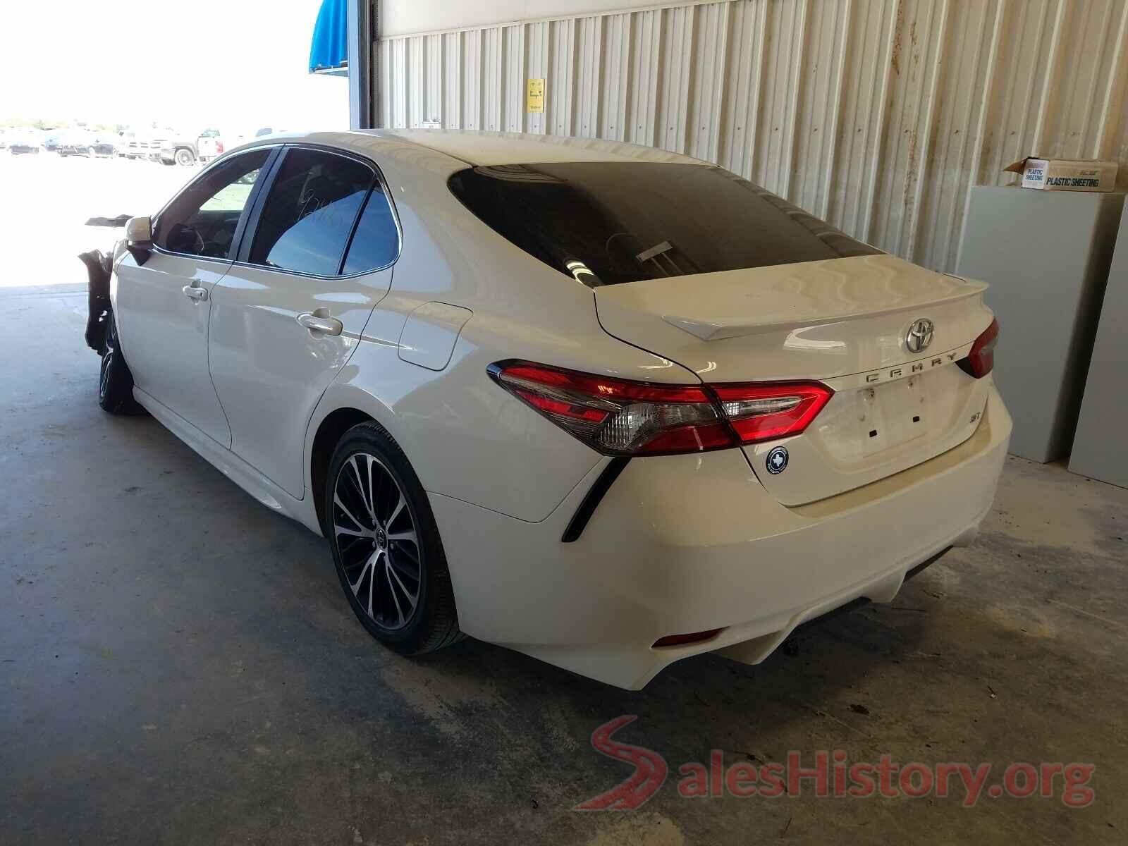 JTNB11HK5J3021679 2018 TOYOTA CAMRY