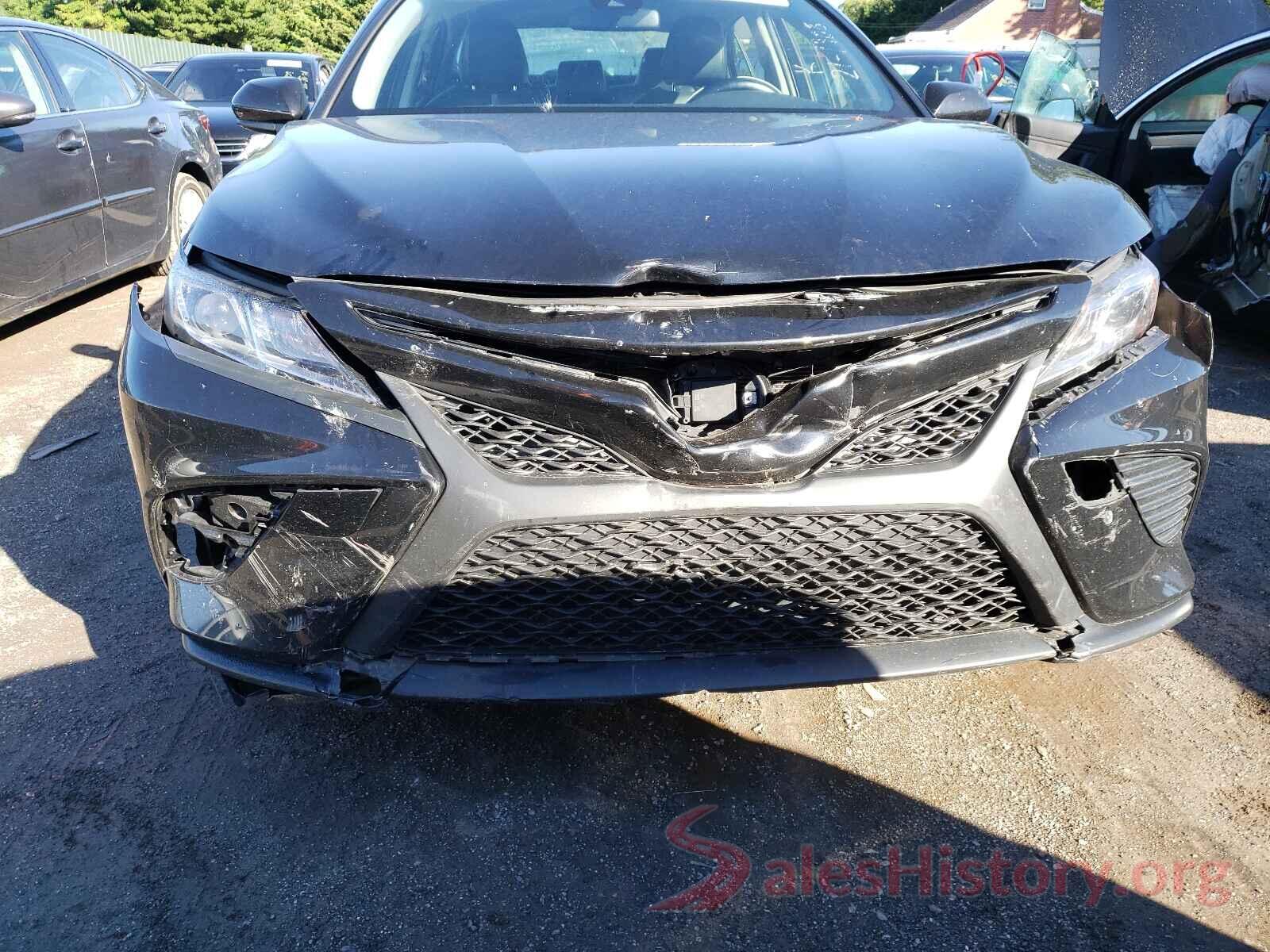 JTNB11HK1J3071379 2018 TOYOTA CAMRY