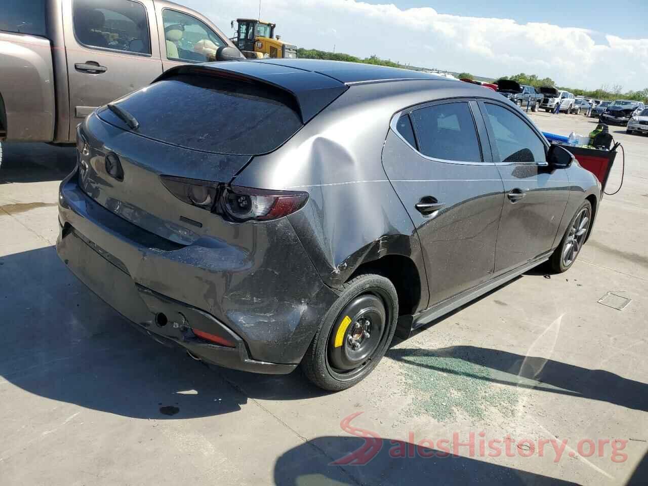 JM1BPAKL1M1318713 2021 MAZDA 3