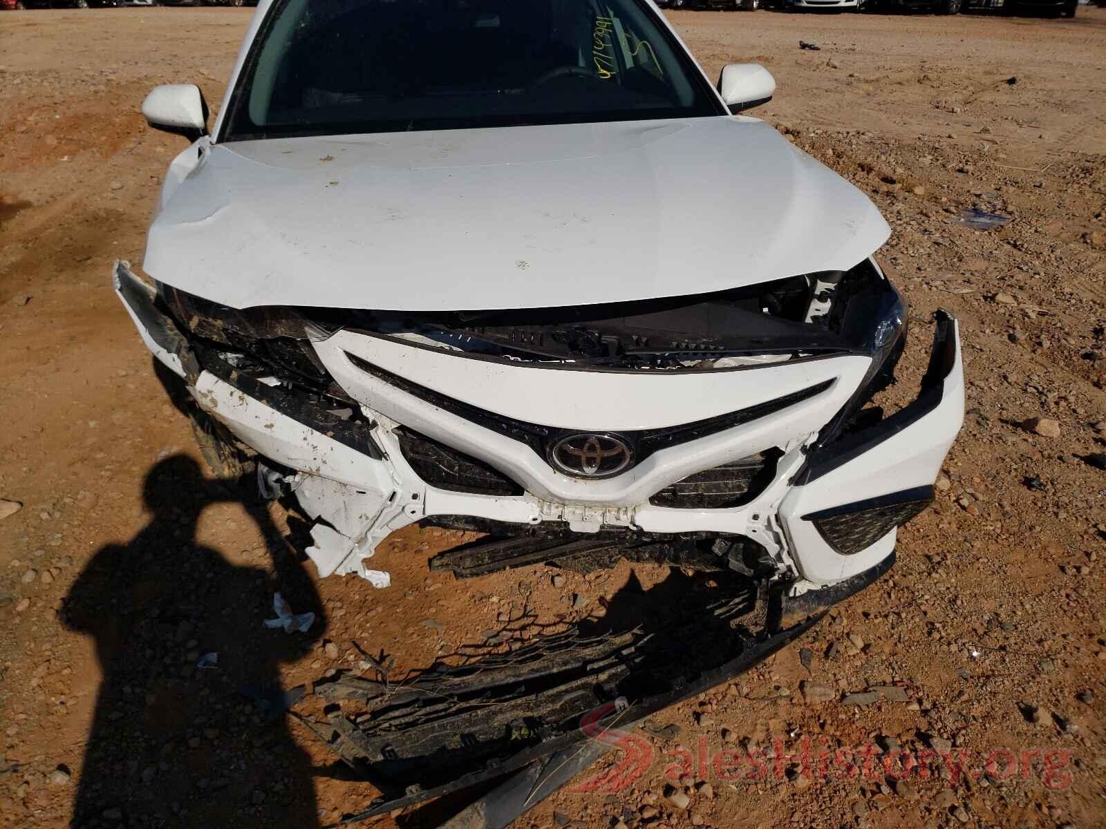 4T1G11AK5MU402432 2021 TOYOTA CAMRY