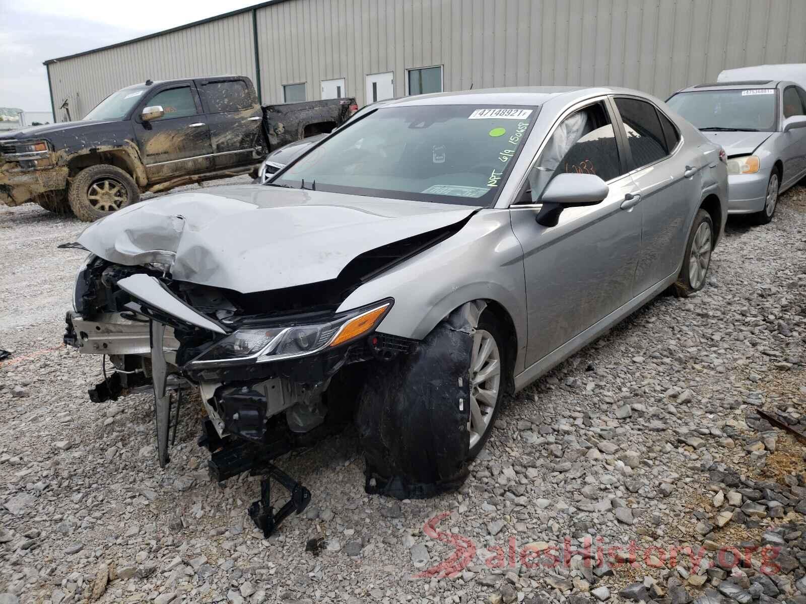 4T1B11HK2JU136363 2018 TOYOTA CAMRY