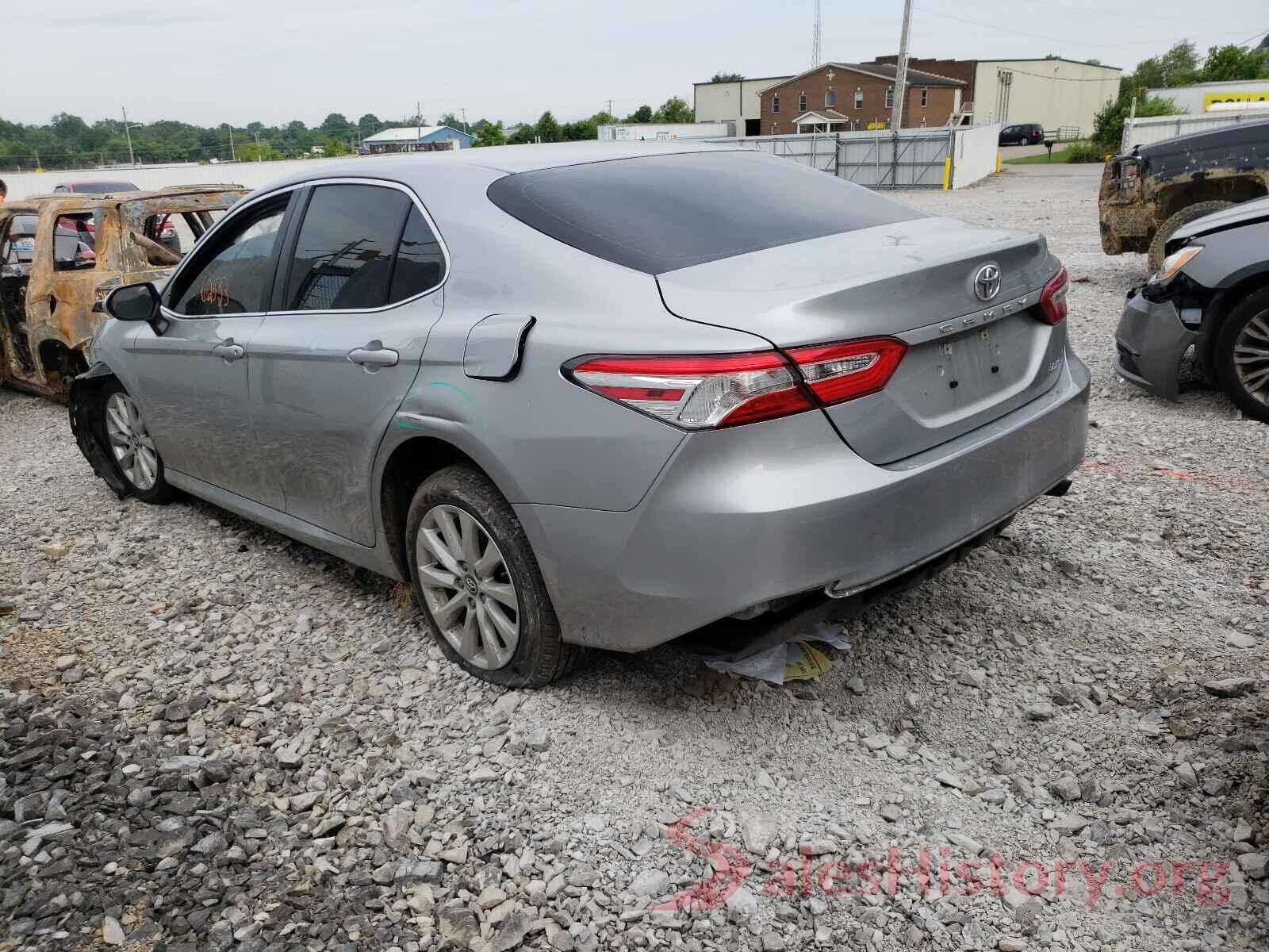 4T1B11HK2JU136363 2018 TOYOTA CAMRY