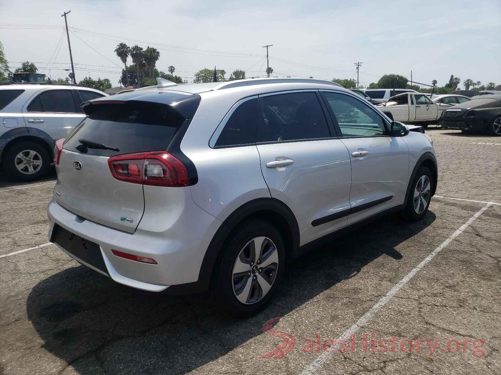 KNDCB3LC3K5224741 2019 KIA NIRO