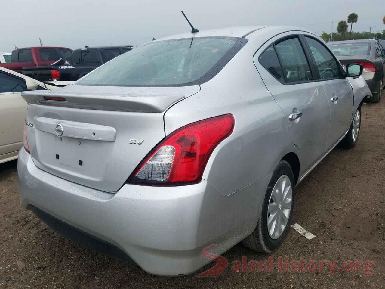 3N1CN7AP8HK451932 2017 NISSAN VERSA