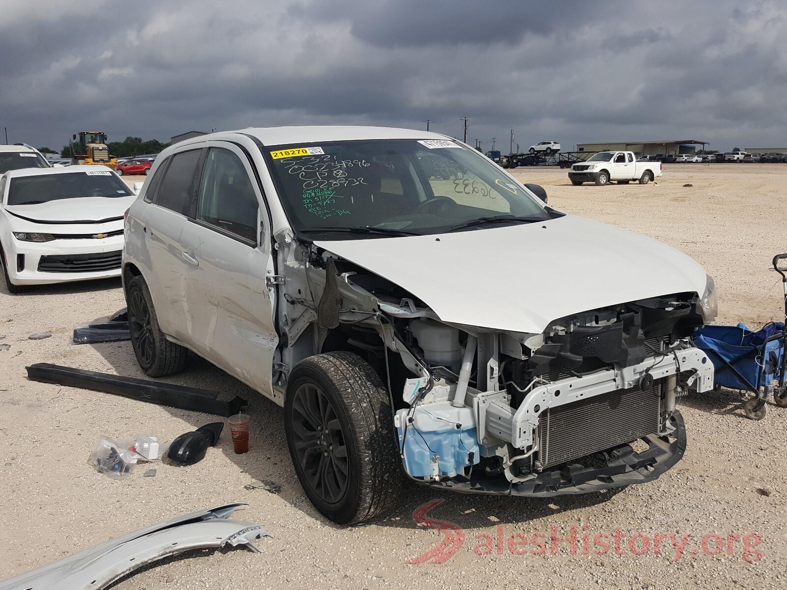 JA4AP3AUXKU028932 2019 MITSUBISHI OUTLANDER