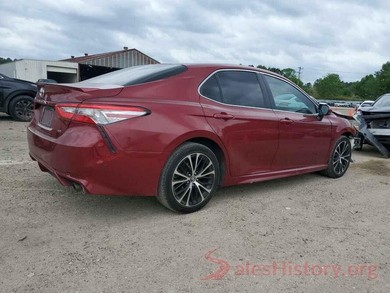 4T1B11HK8JU607416 2018 TOYOTA CAMRY