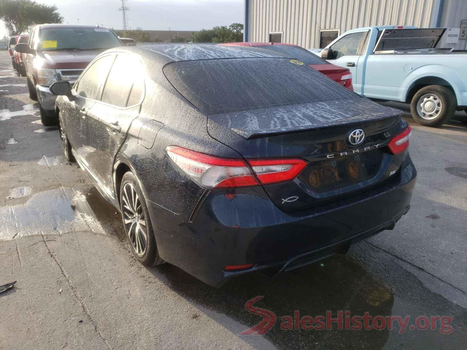 4T1B11HK5JU585701 2018 TOYOTA CAMRY