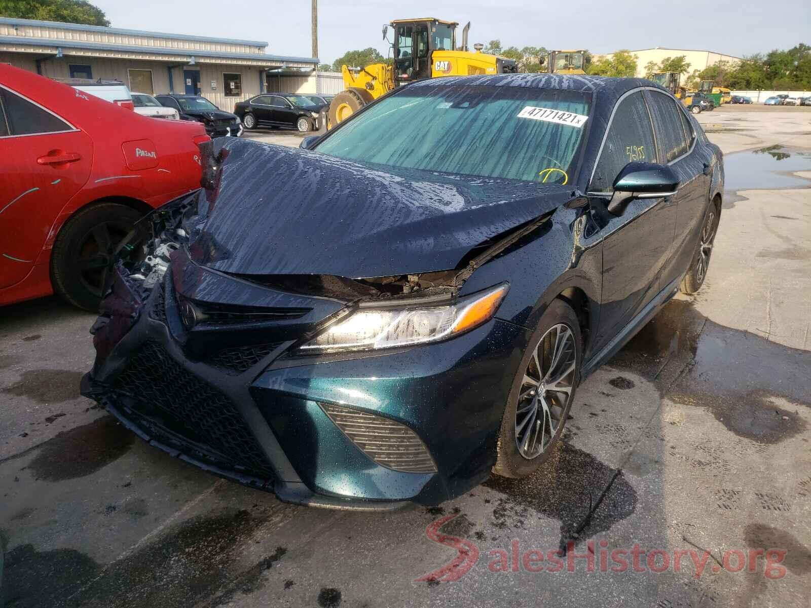 4T1B11HK5JU585701 2018 TOYOTA CAMRY