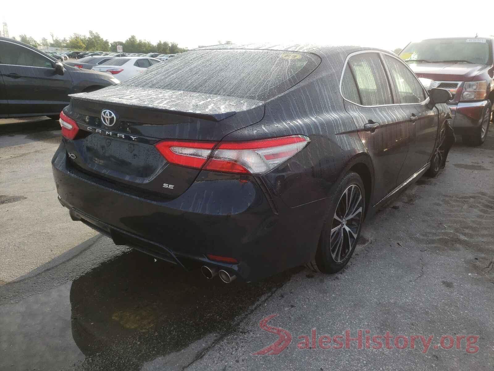 4T1B11HK5JU585701 2018 TOYOTA CAMRY