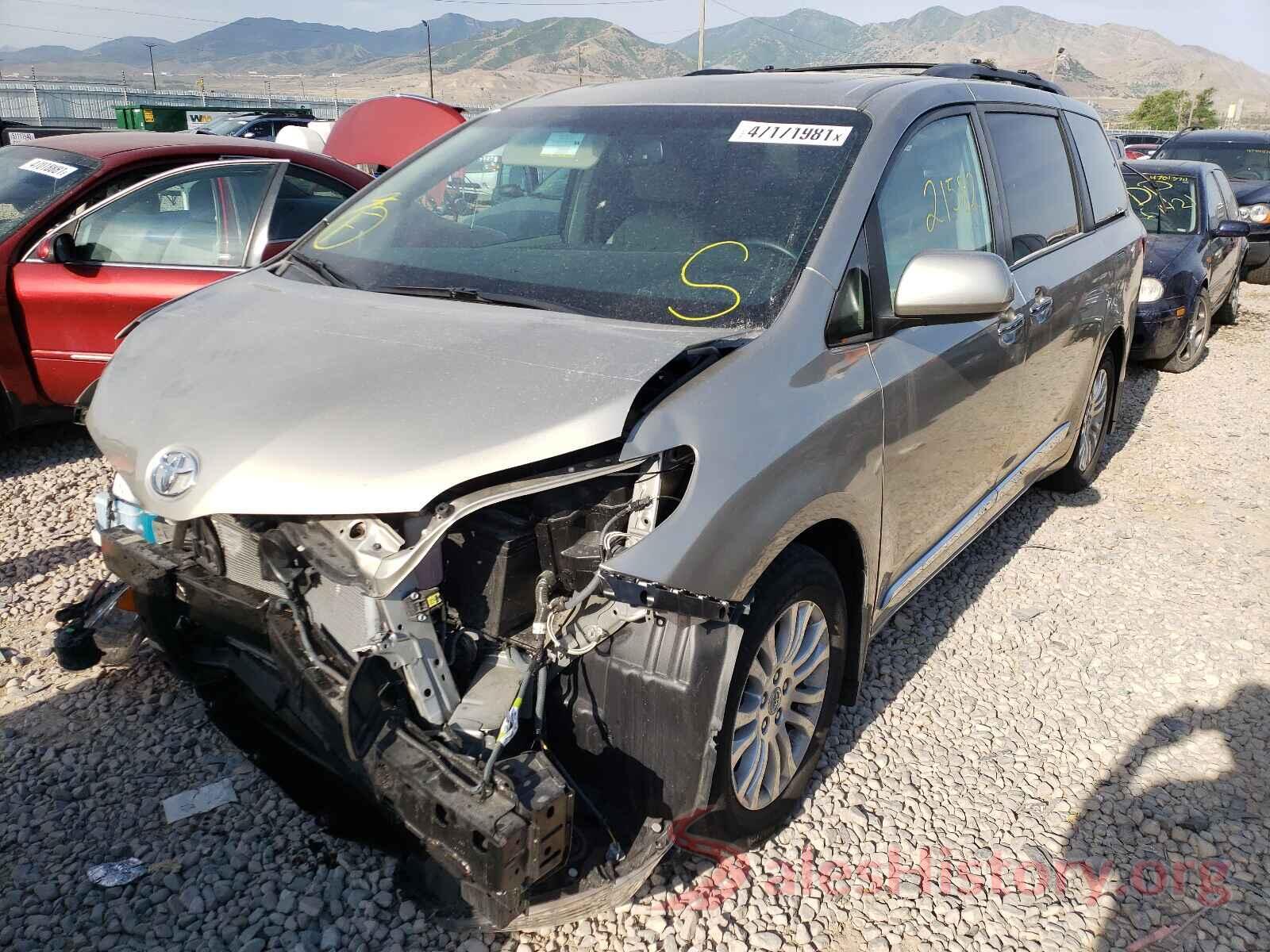 5TDYZ3DC3HS891179 2017 TOYOTA SIENNA