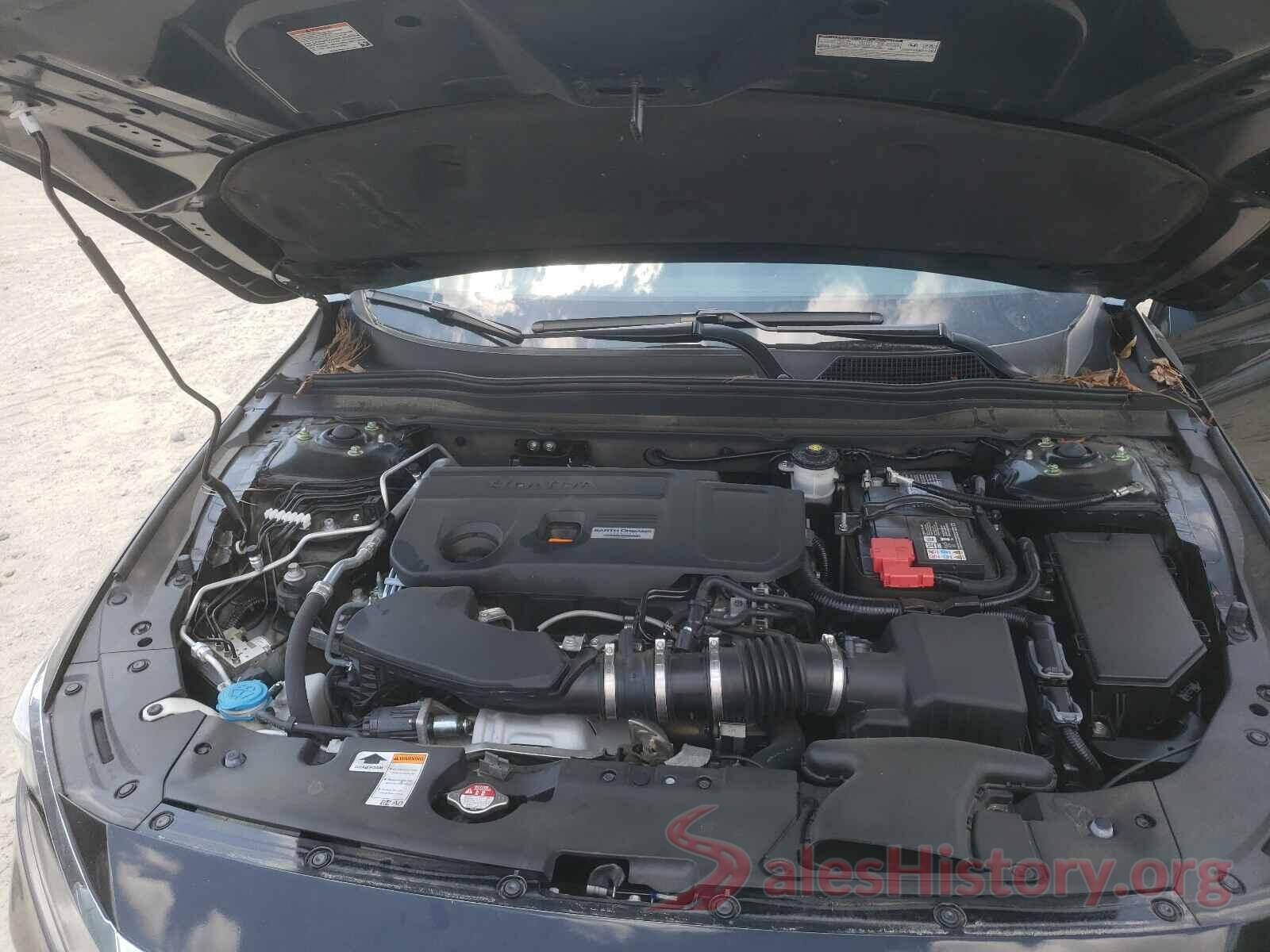 1HGCV2F51JA020087 2018 HONDA ACCORD