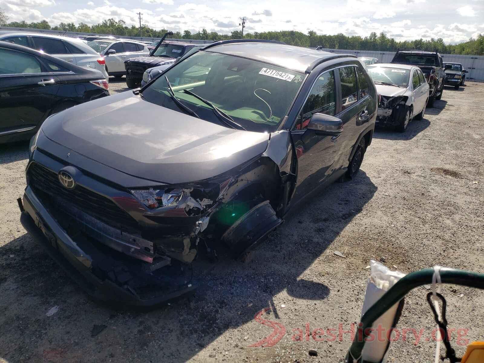 JTMG1RFV5KJ005565 2019 TOYOTA RAV4