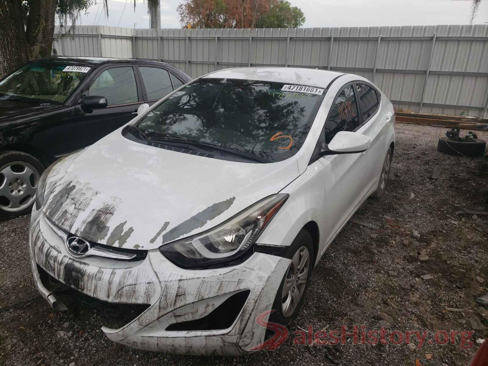 5NPDH4AE2GH732686 2016 HYUNDAI ELANTRA