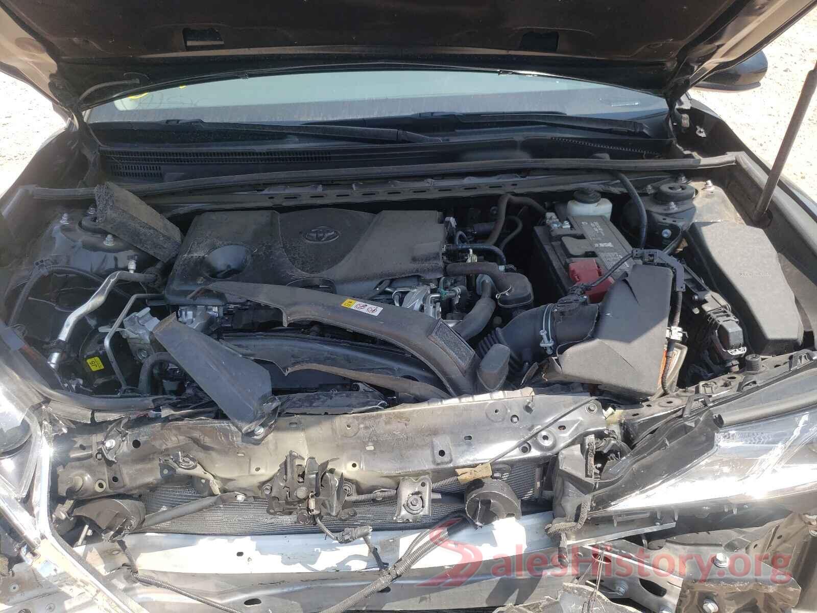 4T1B11HK2JU621408 2018 TOYOTA CAMRY