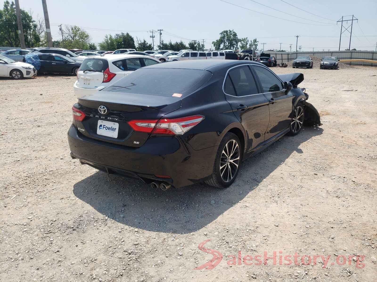 4T1B11HK2JU621408 2018 TOYOTA CAMRY